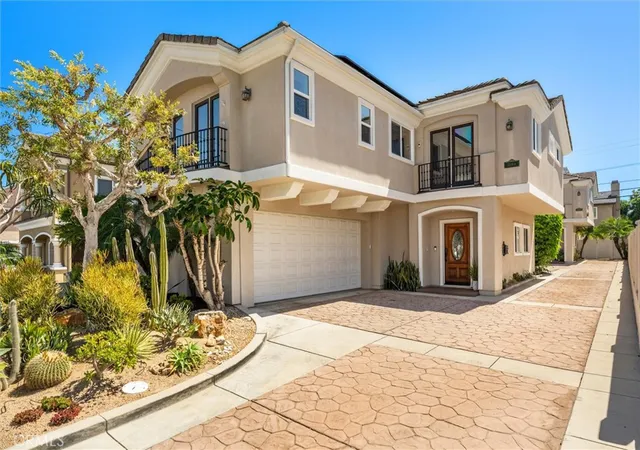 Photo 1 of Sale Pending at 2206 Voorhees #A, Redondo Beach, CA 90278 | MLS# SB26163229 | Listing updated on 2026-09-28