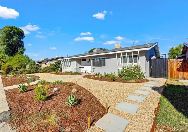 Photo 2 of Single family home for sale at 8612 Mason, Winnetka, CA 91306 | MLS# SR26195898 | Listing updated on 2026-10-04