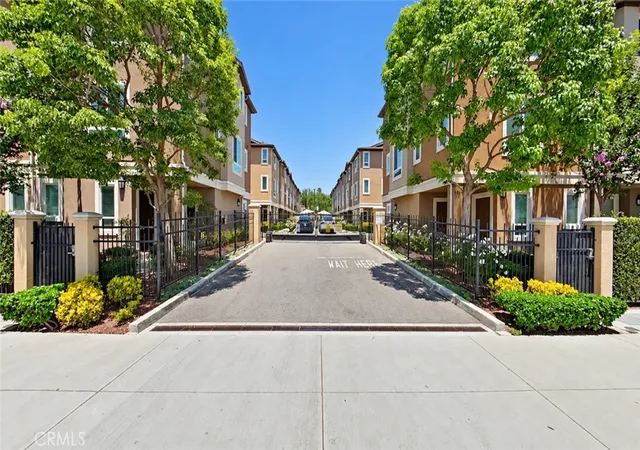 Photo 2 of Single family home for sale at 14671 Sherman Way, Van Nuys, CA 91405 | MLS# PF26198567 | Listing updated on 2026-09-14