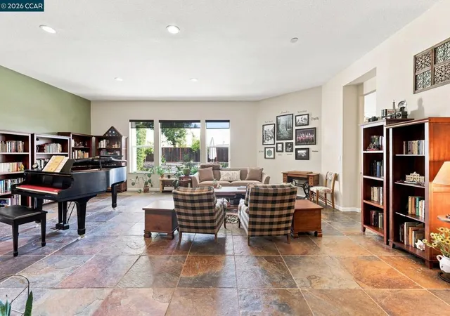 Photo 4 of Sale Pending at 5204 Sturges Ct, Antioch, CA 94531 | MLS# 41147948 | Listing updated on 2026-10-03