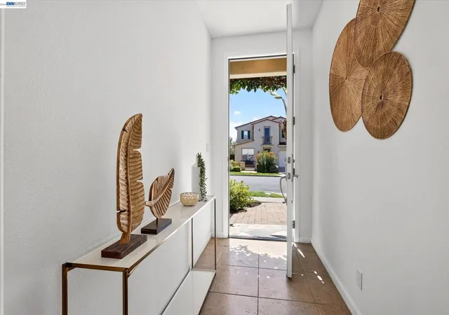 Photo 3 of Single family home for sale at 8307 Saturn Park Dr, San Ramon, CA 94582 | MLS# 41147954 | Listing updated on 2026-10-05