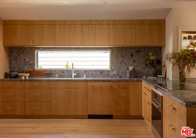 Photo 4 of Single family home for sale at 3684 Willowcrest Ave, Studio City, CA 91604 | MLS# 26987121 | Listing updated on 2026-09-14