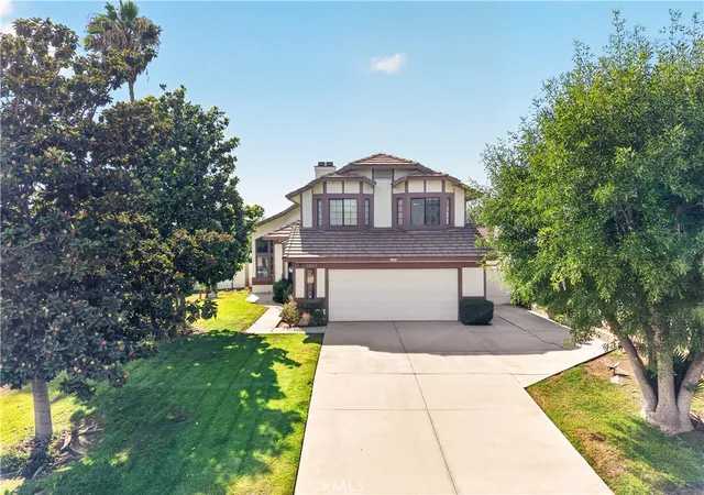 Photo 3 of Sale Pending at 12813 Raenette, Moreno Valley, CA 92553 | MLS# SW26199162 | Listing updated on 2026-09-14