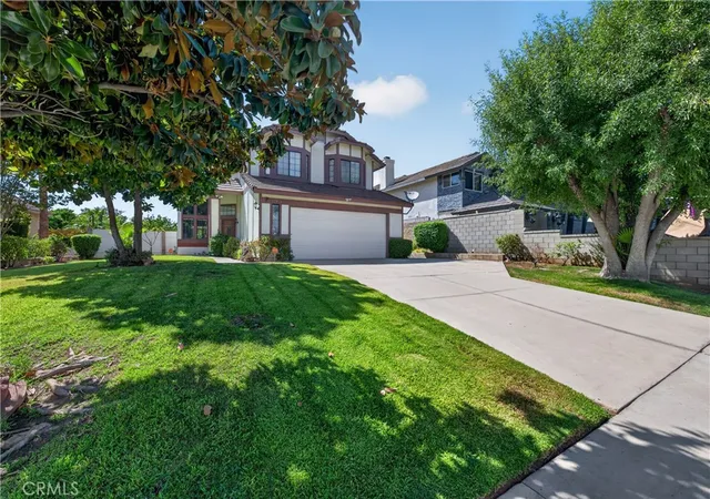 Photo 3 of Sale Pending at 12813 Raenette, Moreno Valley, CA 92553 | MLS# SW26199162 | Listing updated on 2026-09-14