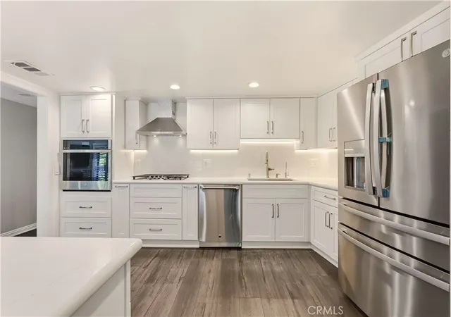 Photo 4 of Condo for sale at 4542 Willis Ave #302, Sherman Oaks, CA 91403 | MLS# SR26199230 | Listing updated on 2026-09-15
