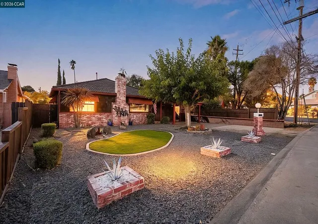 Photo 2 of Single family home for sale at 1193 Almendra Ct, Concord, CA 94518 | MLS# 41147972 | Listing updated on 2026-10-05