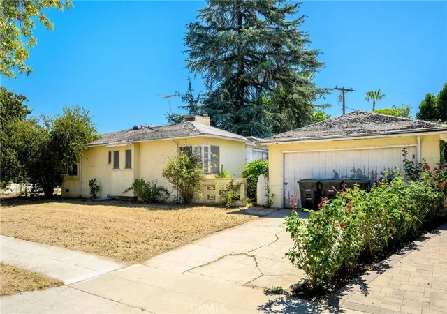 Photo 1 of Single family home for sale at 821 Kellogg Ave, Glendale, CA 91202 | MLS# GD26195186 | Listing updated on 2026-09-14