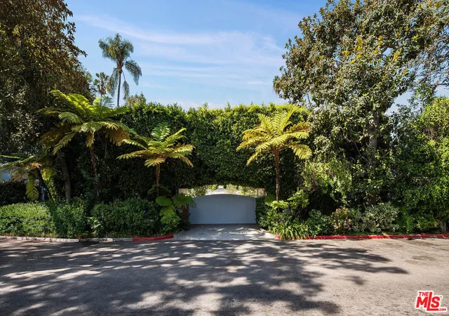Photo 3 of Single family home for sale at 101 Bel Air Rd, Los Angeles, CA 90077 | MLS# 26986831 | Listing updated on 2026-09-15