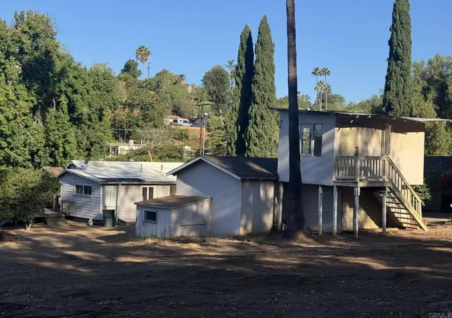 Photo 3 of Single family home for sale at 726 Valley Dr, Vista, CA 92084 | MLS# NDP2608535 | Listing updated on 2026-09-14