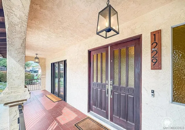 Photo 3 of Single family home for sale at 1229 Sandra Cir, Vista, CA 92083 | MLS# 260022320SD | Listing updated on 2026-09-14