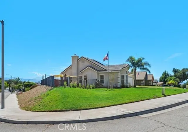 Photo 1 of Single family home for sale at 5925 Louise St, San Bernardino, CA 92407 | MLS# IG26199334 | Listing updated on 2026-10-07