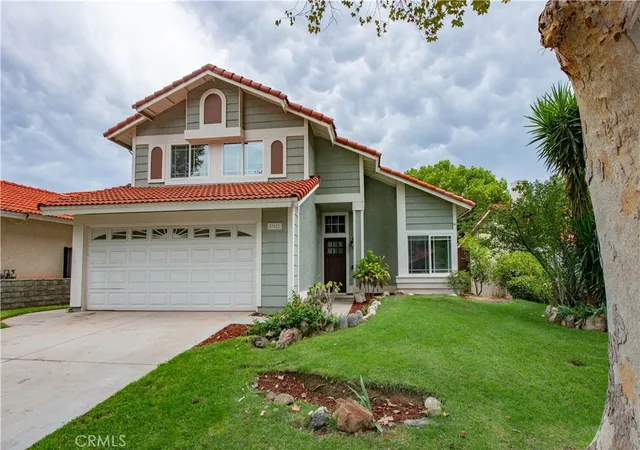 Photo 2 of Single family home for sale at 27872 Wakefield Rd, Castaic, CA 91384 | MLS# SR26197048 | Listing updated on 2026-09-15