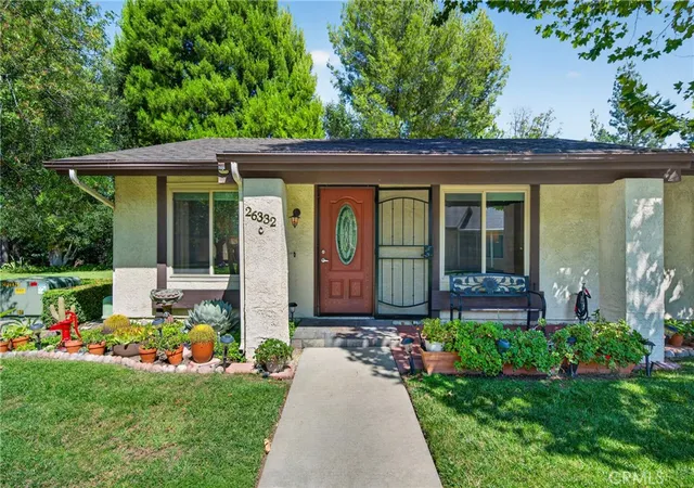 Photo 2 of Condo for sale at 26332 Oak Highland #C, Newhall, CA 91321 | MLS# SR26199525 | Listing updated on 2026-09-18