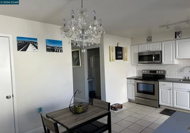Photo 2 of Townhouse for sale at 4 Sheffield Ct, San Pablo, CA 94806 | MLS# 41148031 | Listing updated on 2026-09-18