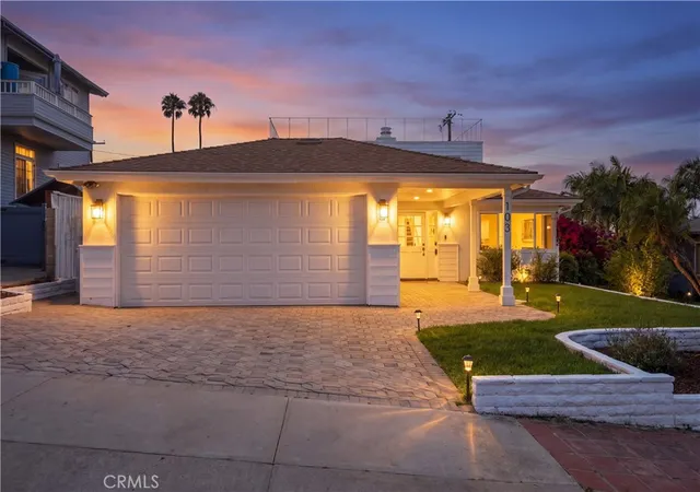 Photo 2 of Single family home for sale at 103 W Avenida Santiago, San Clemente, CA 92672 | MLS# OC26199049 | Listing updated on 2026-10-04