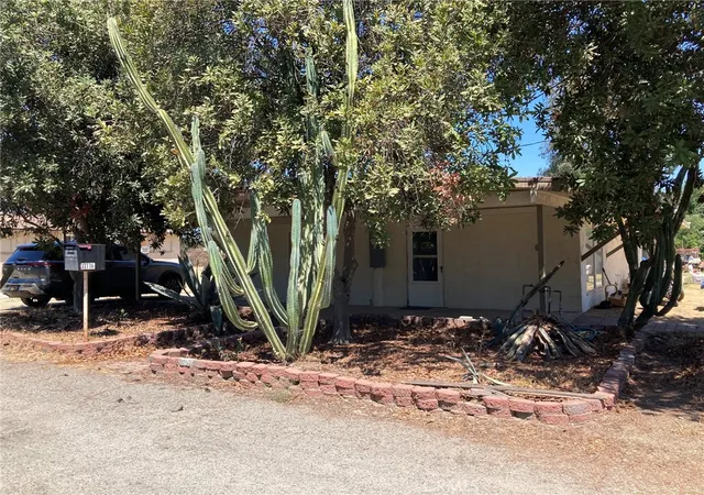 Photo 2 of Multi family home for sale at 17776 Citron Ave, Fontana, CA 92335 | MLS# TR26192585 | Listing updated on 2026-09-14