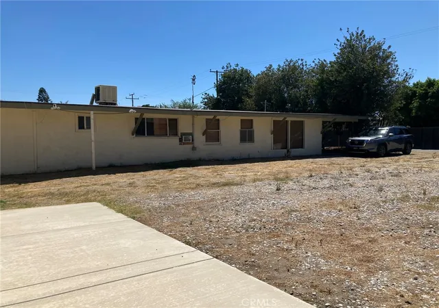 Photo 3 of House for sale at 17776 Citron Ave, Fontana, CA 92335 | MLS# TR26192585 | Listing updated on 2026-09-14