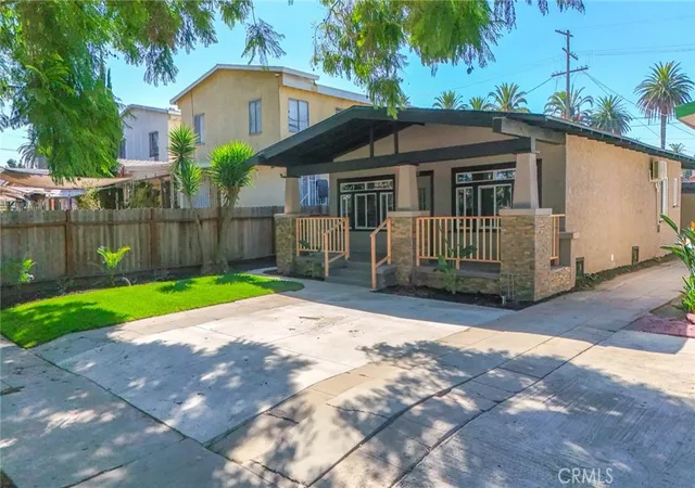Photo 2 of Sale Pending at 1650 W 38th Place, Los Angeles, CA 90062 | MLS# DW26199544 | Listing updated on 2026-09-17