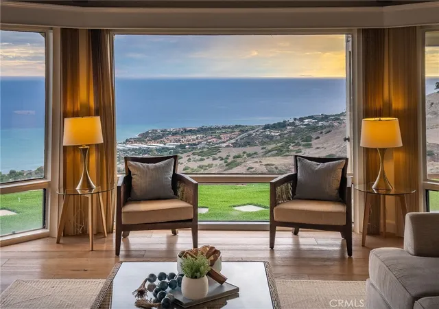 Photo 4 of Single family home for sale at 1 Park Pl, Rancho Palos Verdes, CA 90275 | MLS# PV26156102 | Listing updated on 2026-10-04