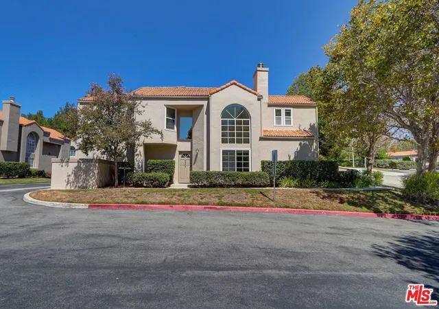 Photo 2 of Sale Pending at 22303 Golden Cyn Cir, Chatsworth, CA 91311 | MLS# 26975257 | Listing updated on 2026-10-01