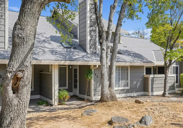 Photo 1 of Townhouse for sale at 125 Pierpoint Cir, Folsom, CA 95630 | MLS# ML82061020 | Listing updated on 2026-09-15
