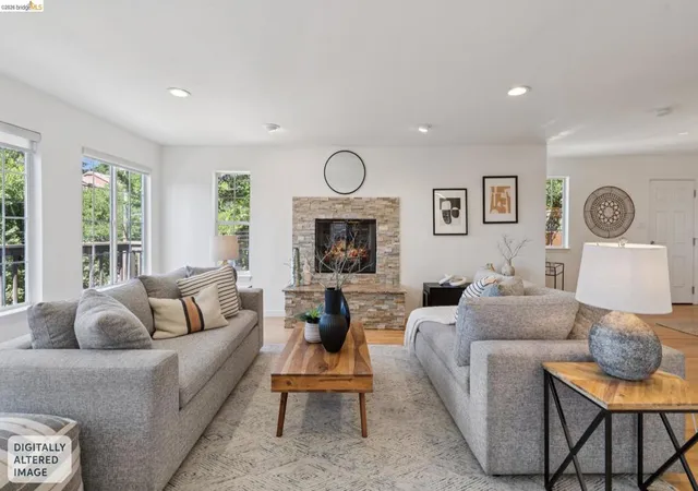 Photo 1 of Single family home for sale at 2170 Arrowhead Dr, Oakland, CA 94611 | MLS# 41148056 | Listing updated on 2026-09-15