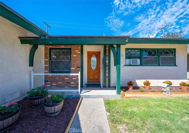 Photo 2 of Single family home for sale at 525 N Poppy St, Lompoc, CA 93436 | MLS# SC26198317 | Listing updated on 2026-09-22