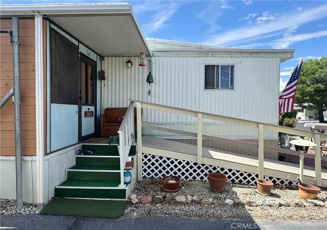 Photo 3 of Manufactured home for sale at 7484 Kickapoo Trl #9, Yucca Valley, CA 92284 | MLS# JT26199774 | Listing updated on 2026-09-15