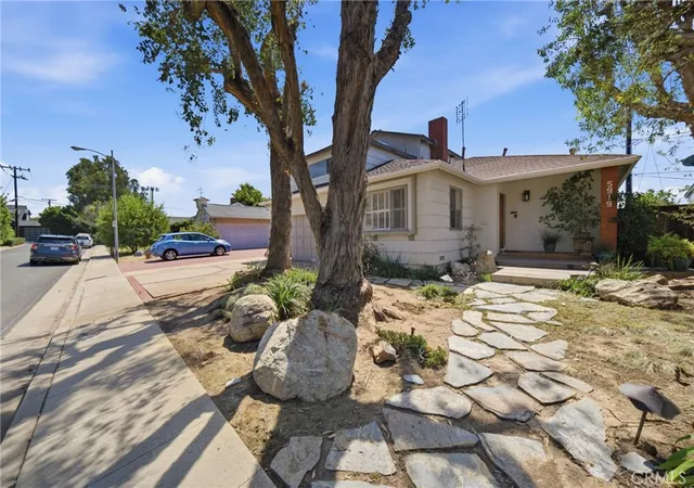 Photo 3 of Single family home for sale at 5919 Hill, Culver City, CA 90230 | MLS# PW26199867 | Listing updated on 2026-09-15
