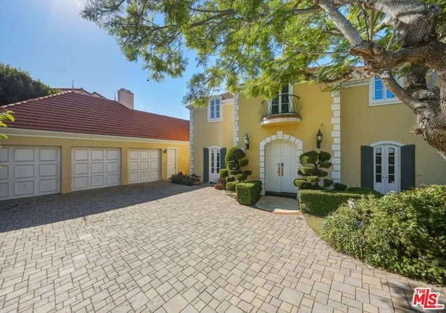 Photo 2 of Sale Pending at 1413 Via Castilla, Palos Verdes Estates, CA 90274 | MLS# 26985419 | Listing updated on 2026-09-22
