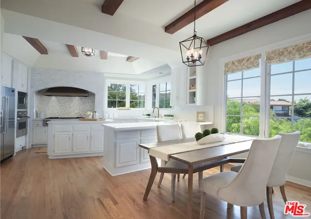 Photo 4 of Sale Pending at 1413 Via Castilla, Palos Verdes Estates, CA 90274 | MLS# 26985419 | Listing updated on 2026-09-22