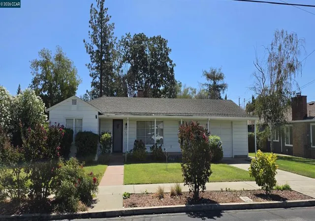 Photo 2 of Single family home for sale at 2367 Palm Ave, Livermore, CA 94550 | MLS# 41148083 | Listing updated on 2026-09-15