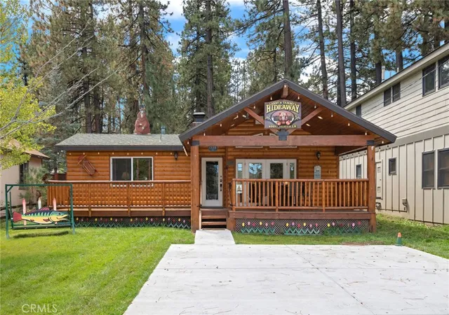 Photo 1 of Single family home for sale at 40697 Beaver Ln, Big Bear Lake, CA 92315 | MLS# IG26198344 | Listing updated on 2026-09-15