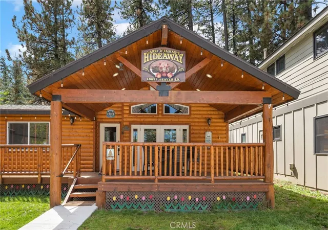 Photo 3 of Single family home for sale at 40697 Beaver Ln, Big Bear Lake, CA 92315 | MLS# IG26198344 | Listing updated on 2026-09-15