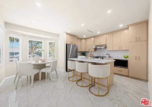 Photo 2 of Single family home for sale at 1444 N Ontario St, Burbank, CA 91505 | MLS# 26987115 | Listing updated on 2026-09-14
