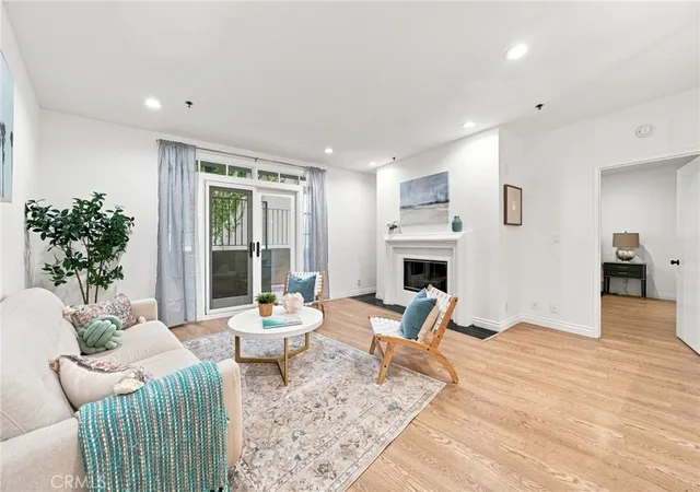 Photo 3 of Condo for sale at 2222 N Beachwood Dr #105, Los Angeles, CA 90068 | MLS# WS26198228 | Listing updated on 2026-10-03