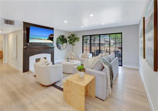 Condo for sale at 3665 S Bear #D, Santa Ana, CA 92704 | MLS# PW26199977