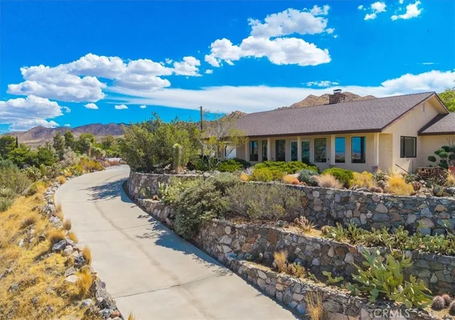 Photo 3 of Sale Pending at 56583 Free Gold Dr, Yucca Valley, CA 92284 | MLS# JT26200166 | Listing updated on 2026-09-14