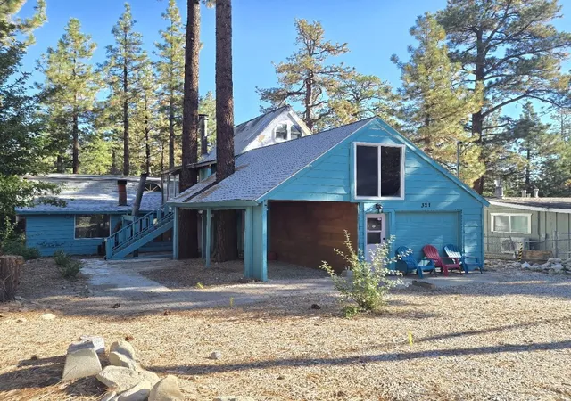 Photo 1 of Single family home for sale at 321 E Country Clb, Big Bear City, CA 92314 | MLS# IG26200203 | Listing updated on 2026-09-14