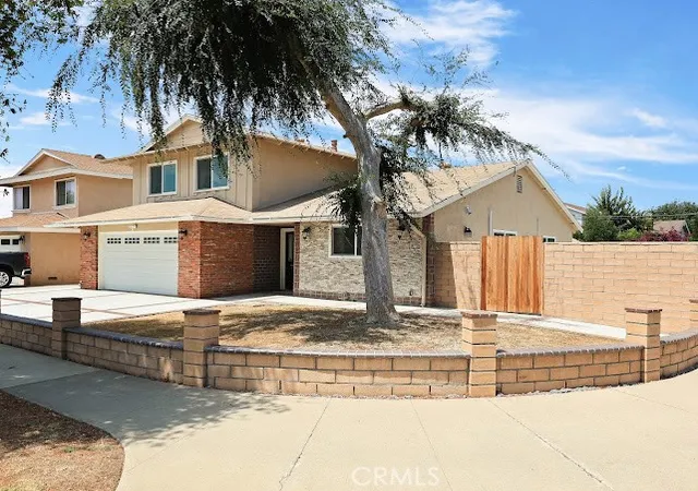 Photo 2 of Single family home for sale at 9451 Hyannis Port Dr, Huntington Beach, CA 92646 | MLS# PW26200255 | Listing updated on 2026-09-26