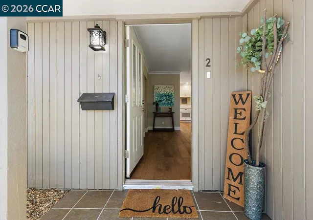 Photo 2 of Condo for sale at 2877 Ptarmigan Dr #2, Walnut Creek, CA 94595 | MLS# 41148141 | Listing updated on 2026-09-19