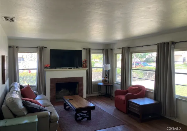 Photo 2 of Single family home for sale at 532 E Rosewood Ct, Ontario, CA 91764 | MLS# IV26191736 | Listing updated on 2026-09-14