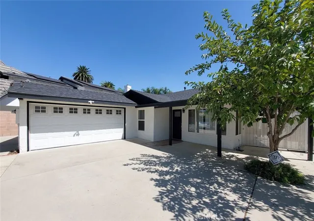 Photo 2 of Single family home for sale at 8132 Hatillo, Winnetka, CA 91306 | MLS# SR26200332 | Listing updated on 2026-09-28