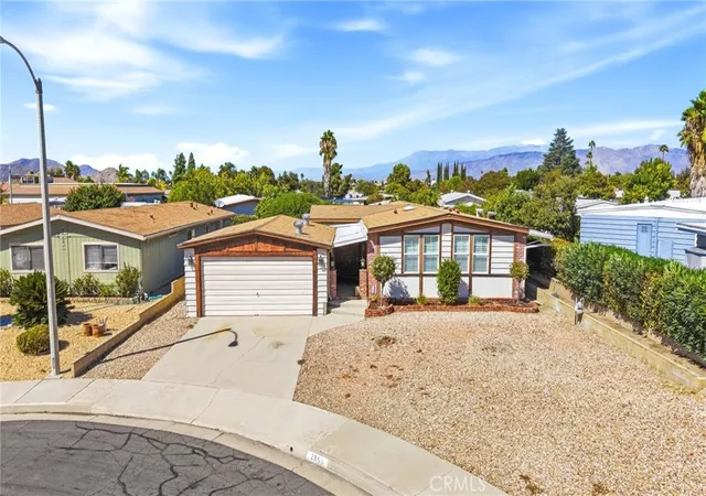 Photo 1 of Manufactured home for sale at 2860 Basswood Ct, Hemet, CA 92545 | MLS# SW26199380 | Listing updated on 2026-09-14
