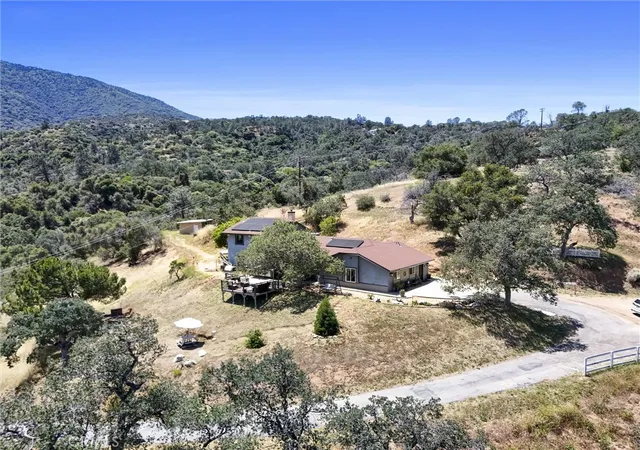 Photo 3 of Single family home for sale at 26920 Clear Crk Rd, Keene, CA 93531 | MLS# SR26200365 | Listing updated on 2026-09-14