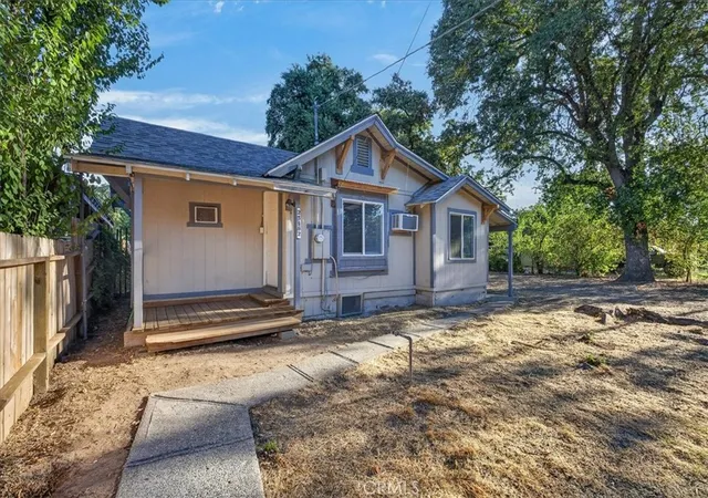 Single family home for sale at 25192 N Center St, Los Molinos, CA 96055 | MLS# SN26200459