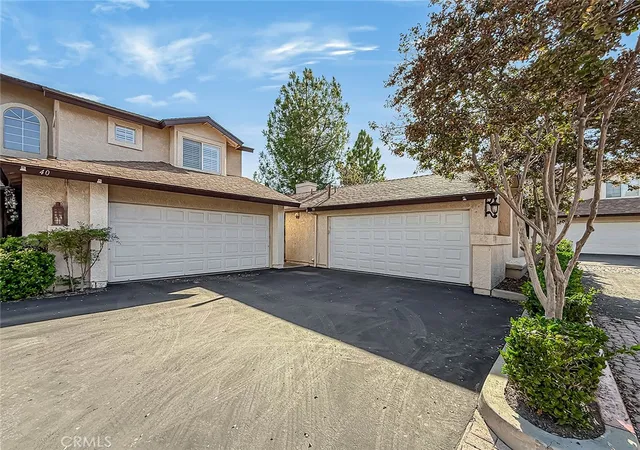Photo 1 of Townhouse for sale at 28131 Seco Cyn Rd #39, Santa Clarita, CA 91390 | MLS# SR26200433 | Listing updated on 2026-09-16