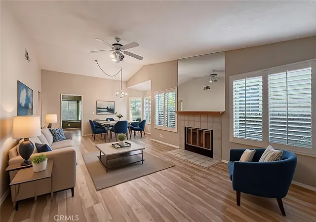 Photo 3 of Townhouse for sale at 28131 Seco Cyn Rd #39, Santa Clarita, CA 91390 | MLS# SR26200433 | Listing updated on 2026-09-16