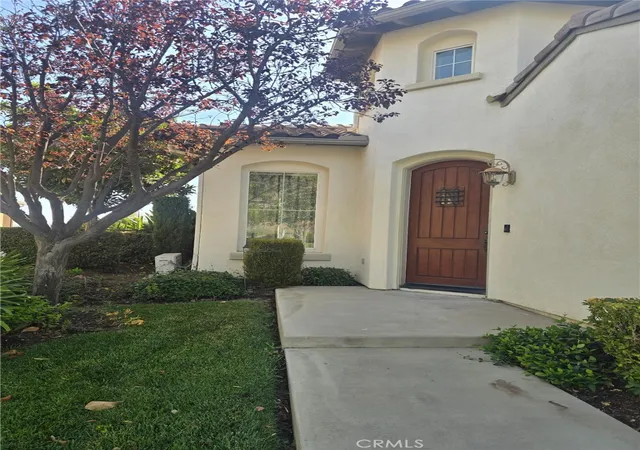 Photo 3 of Sale Pending at 23952 Four Corners Ct, Corona, CA 92883 | MLS# IG26200480 | Listing updated on 2026-09-30