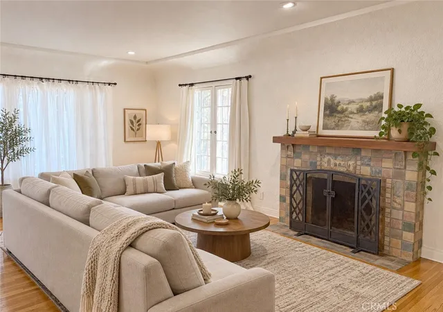 Photo 3 of Sale Pending at 3265 Pine St, Riverside, CA 92501 | MLS# IG26200415 | Listing updated on 2026-09-25